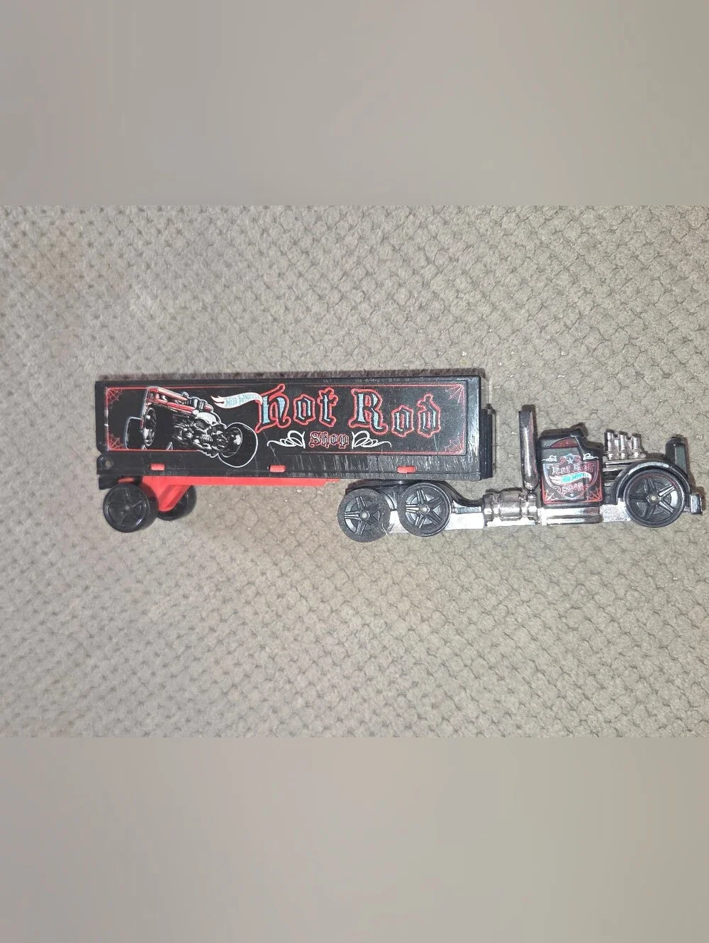 2013 Loose Hot Wheels Bone Shaker Red Hot Rod Shop Road Roller Truck Trailer